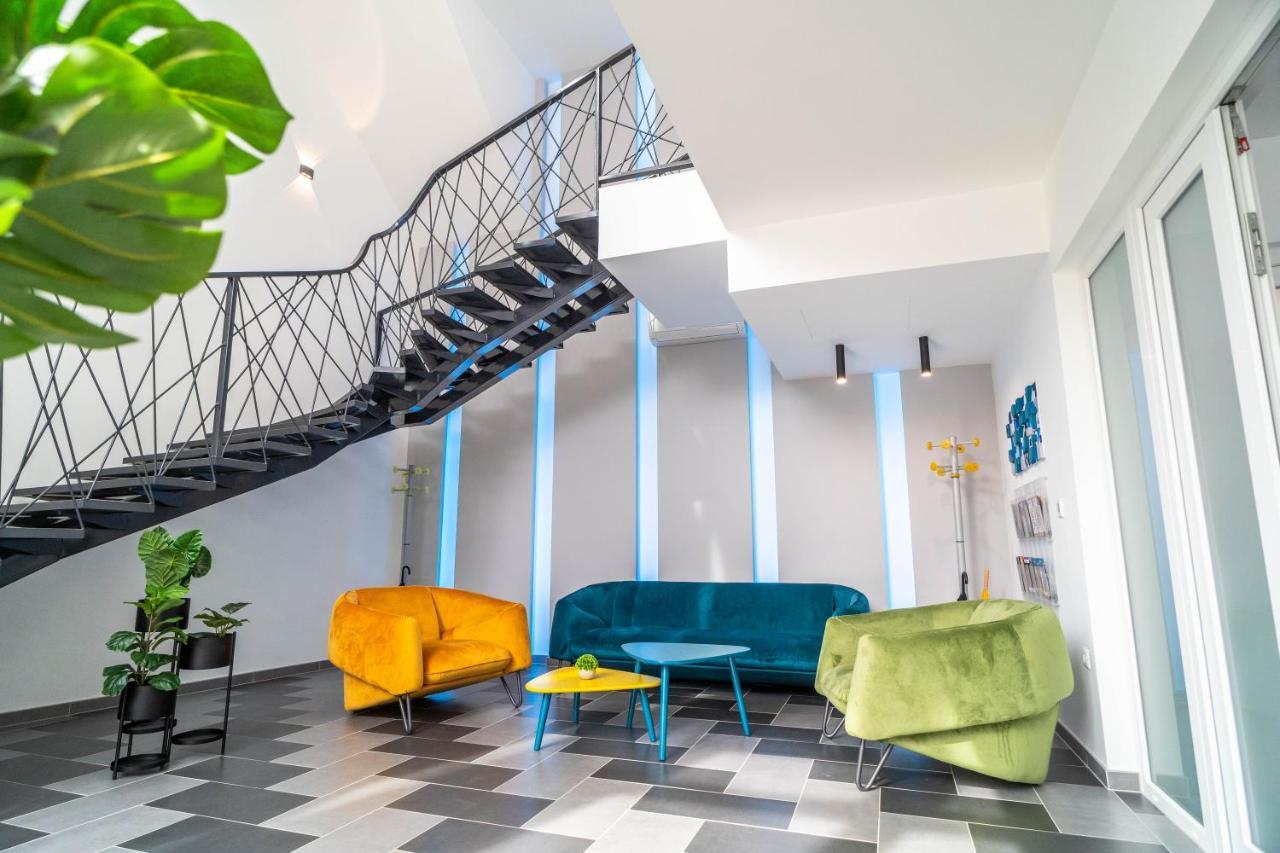 La Vita Premium Panzio Gyula Exterior foto