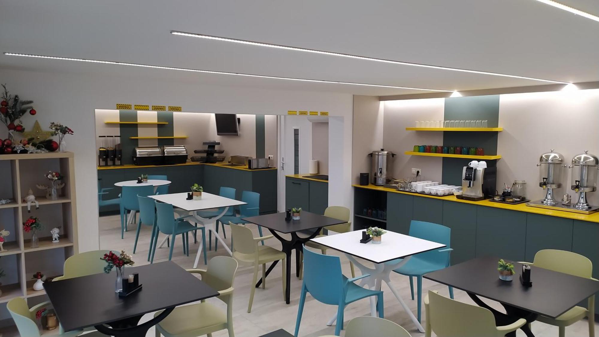 La Vita Premium Panzio Gyula Exterior foto