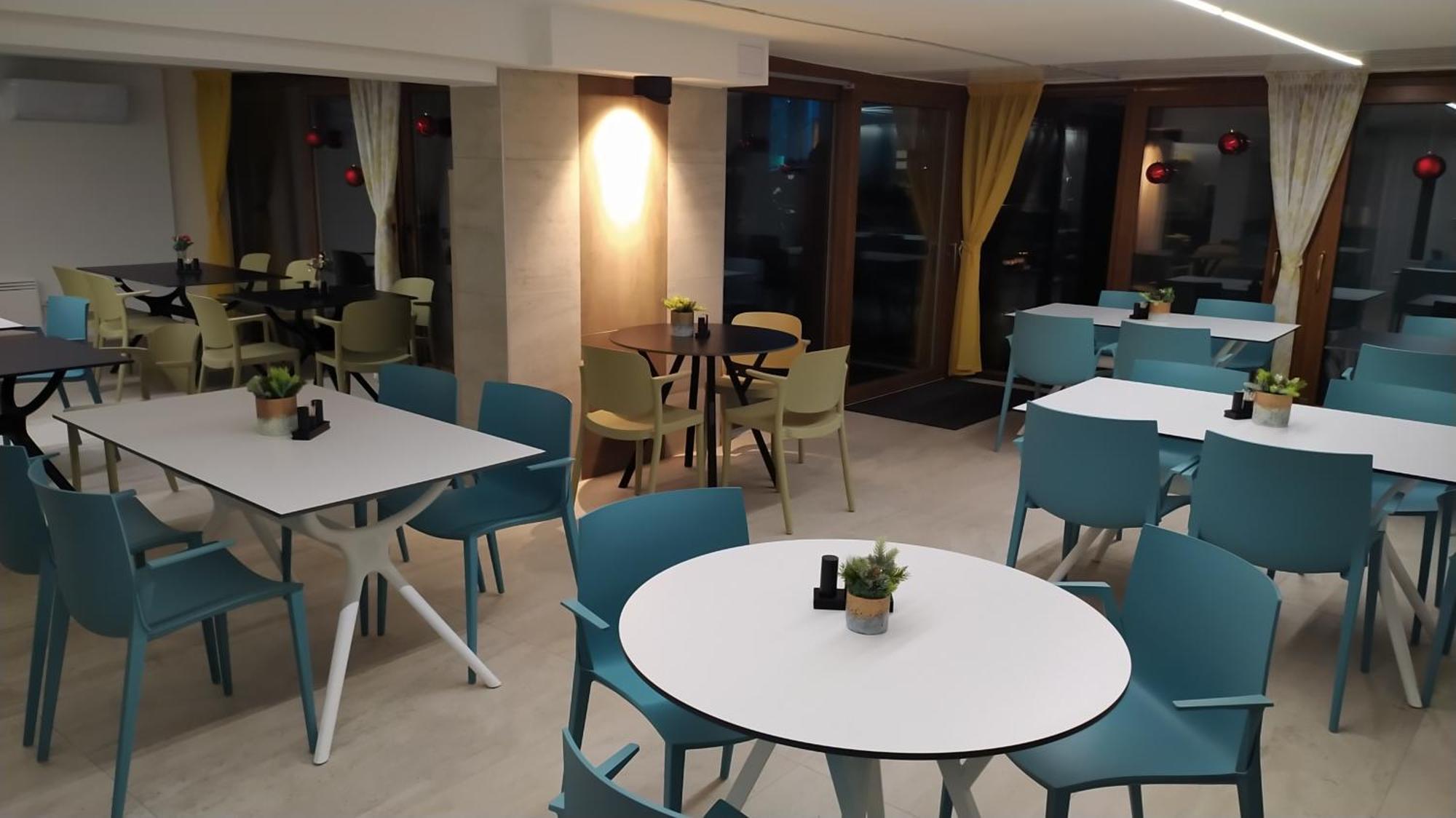 La Vita Premium Panzio Gyula Exterior foto